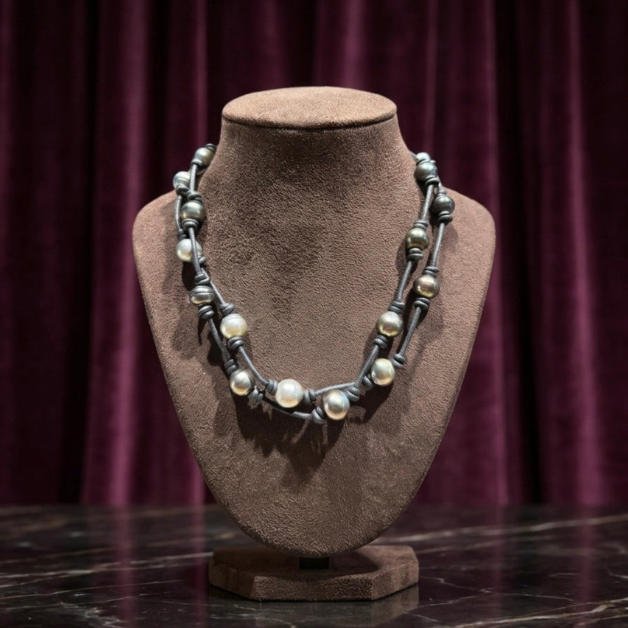 Salsy Pearl Necklace