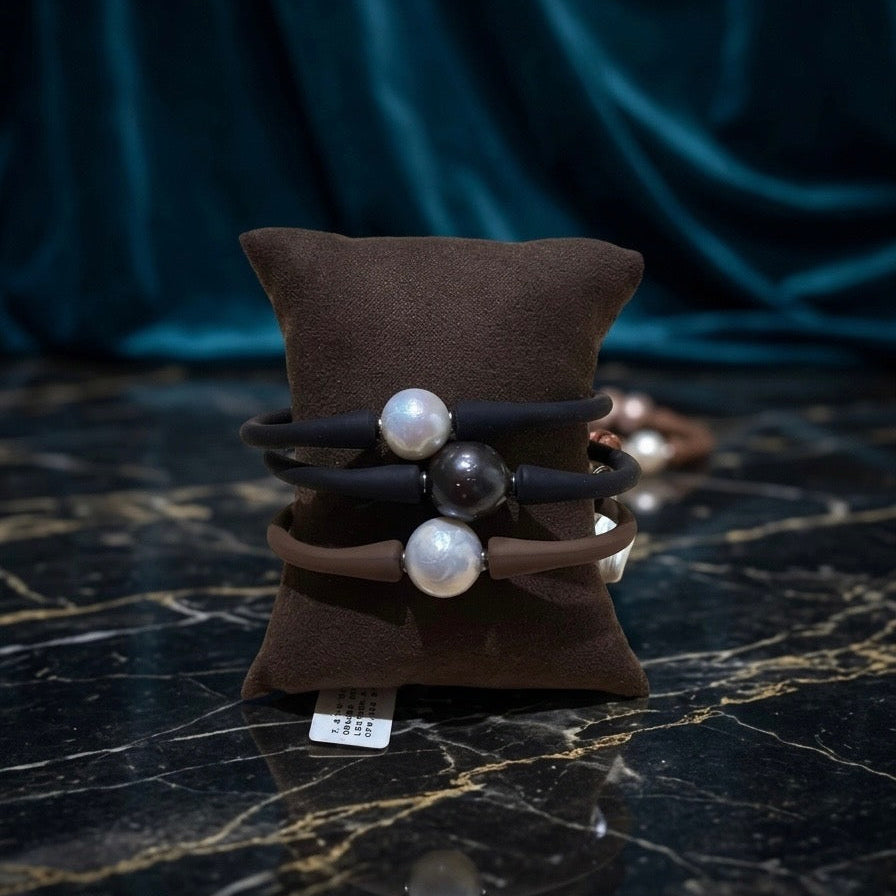 Silicone stretchy and pearl bracelet