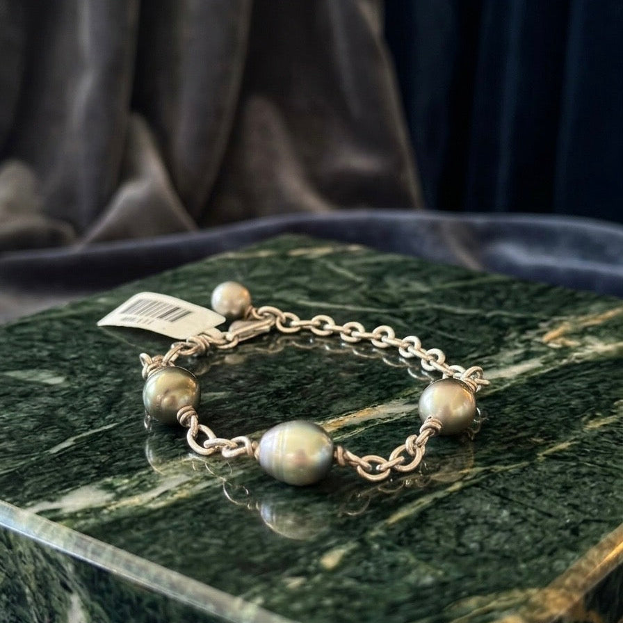 Salsy pearl Bracelet