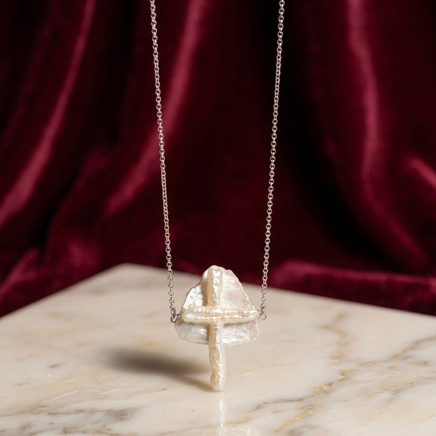 Cross pearl necklace